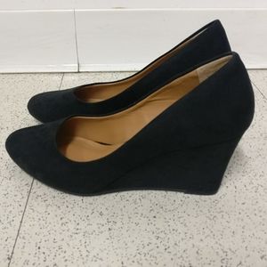 Wedge Pump (Heeled Flats)